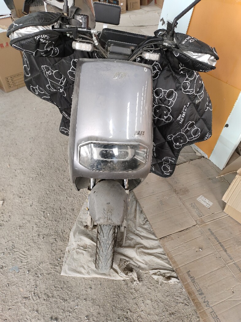 绿佳电动车外壳配件红旗q1全套塑件灯具坐垫前围面板脚踏板前泥板