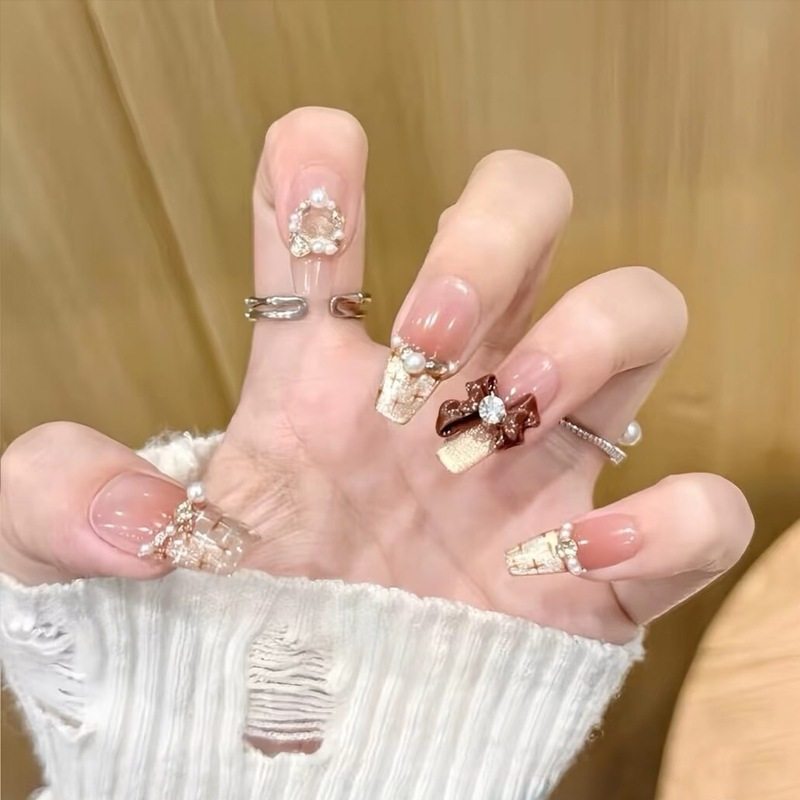 手工儿童美甲穿戴甲高级感中长款千金香风假指甲贴片2026马年新款,彩妆/香水/美妆工具,穿戴甲/甲片,淘宝优惠券,粉丝福利购,淘宝优惠卷