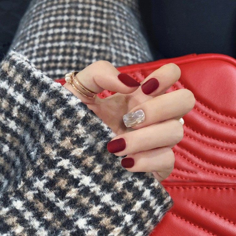 2026年新款儿童美甲穿戴甲感短款酒红磨砂波浪贝壳24片假指甲,彩妆/香水/美妆工具,美甲工具,淘宝优惠券,粉丝福利购,淘宝优惠卷