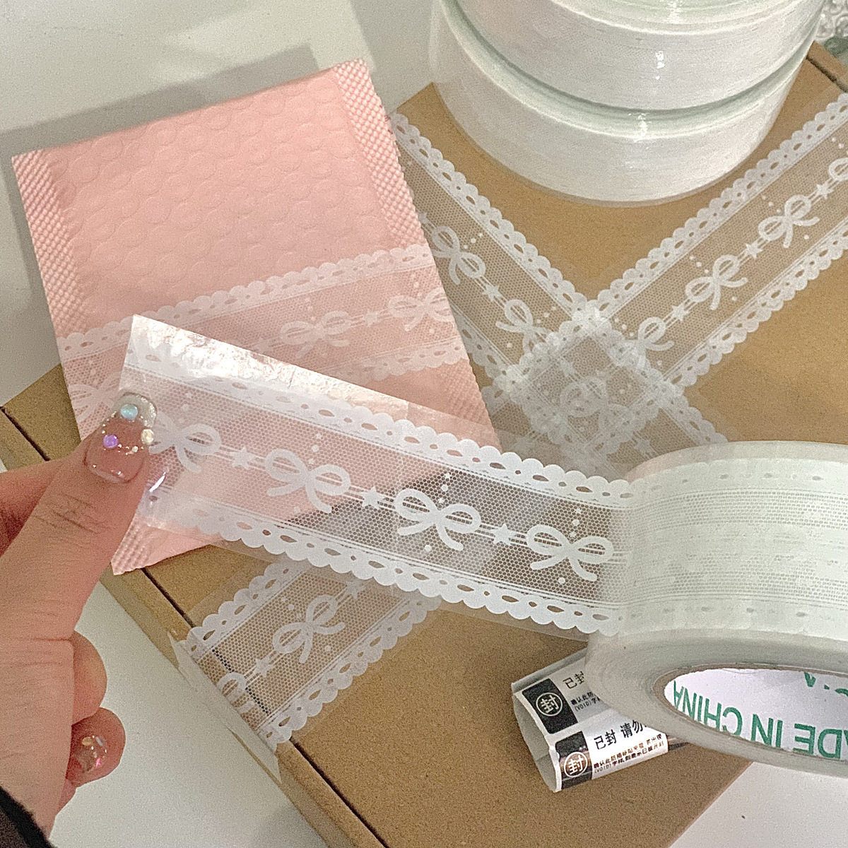ins蕾丝蝴蝶结透明大胶带高颜值开箱快递物流飞机盒打包封口装饰