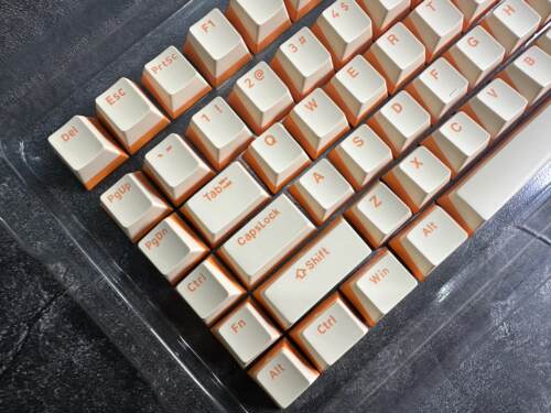 pbt双色奶黄不透光64/68/75/87/104键机械键盘键帽卫星轴oem高度