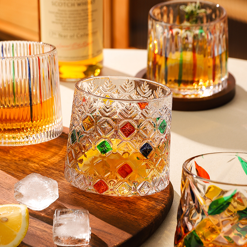 旋转解压杯威士忌洋酒杯