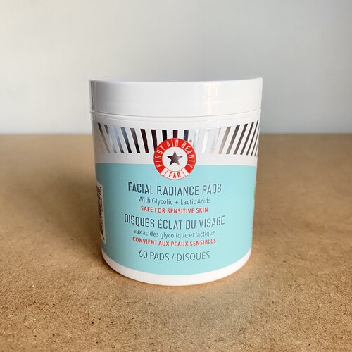 现货~First aid beauty急救美人FAB果酸水杨酸柔肤洁肤棉片60片