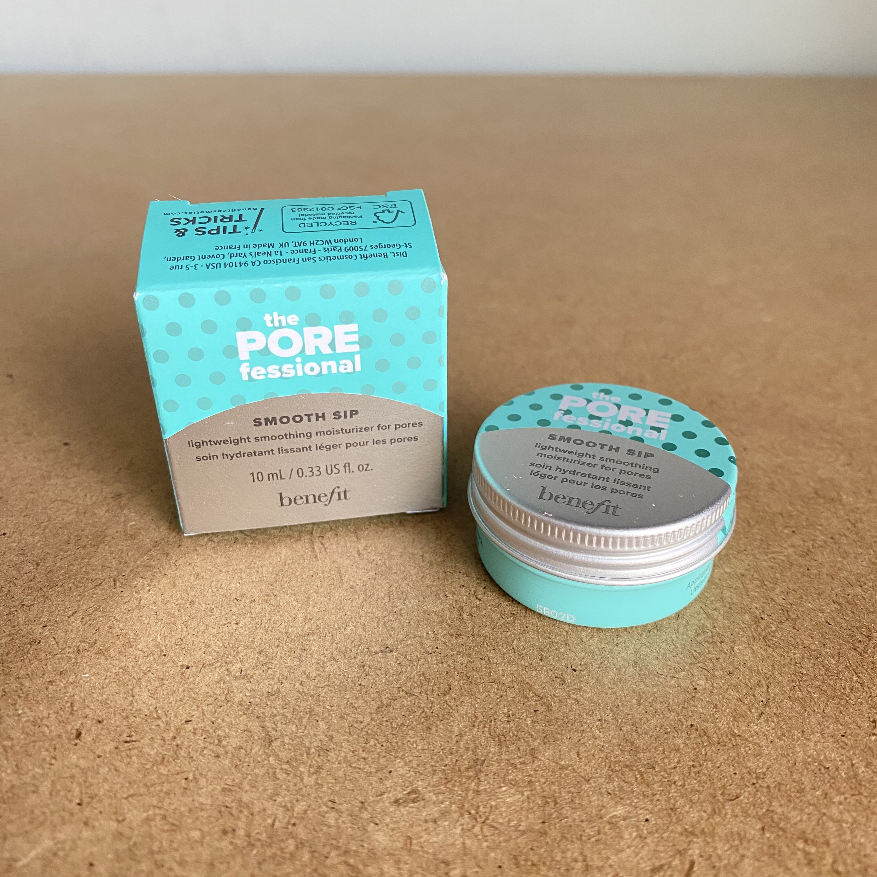 现货！美国Benefit贝玲妃 反孔精英躺平绿保湿乳平滑肌肤10ml