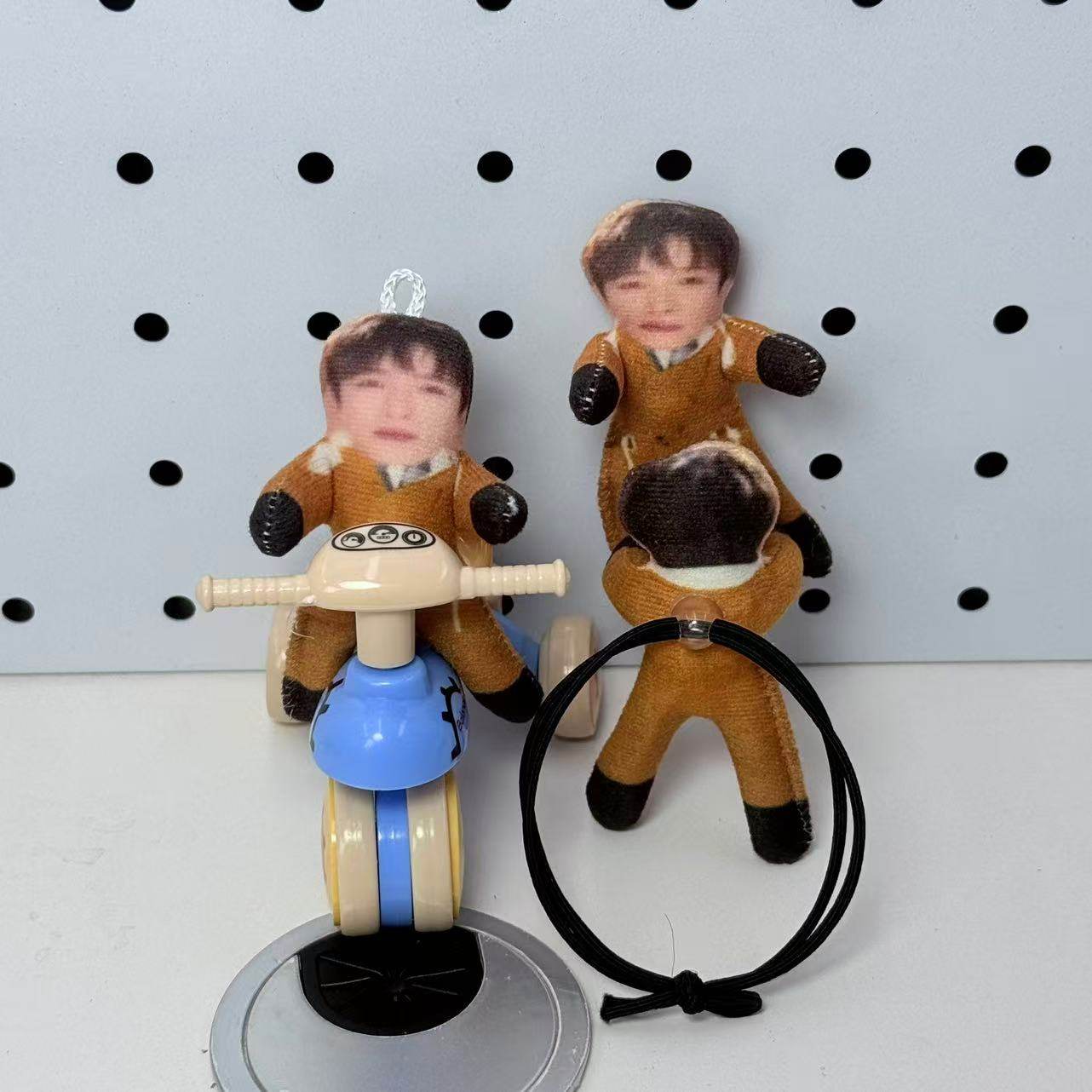 李昀锐抽象老鼠干玩偶mini乳鼠干包包装饰挂件有骨架可凹造型,模玩/动漫/周边/娃圈三坑/桌游,手办/手办景品,淘宝优惠券,粉丝福利购,淘宝优惠卷