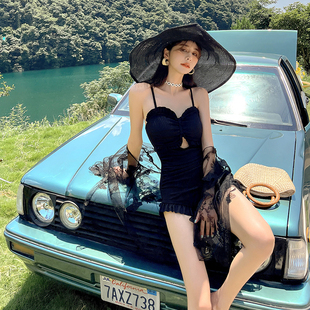 泳衣女泡温泉2024新款 性感显瘦遮肚高级感连体保守小胸聚拢游泳装