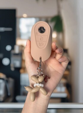 适用奔驰c260l钥匙套新款适用25款e300l硅胶glc300l高级感气球狗