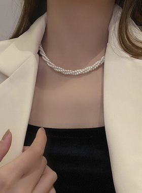 多层珍珠缠绕项链轻奢小众级感锁骨链女气质百搭闺蜜劲链