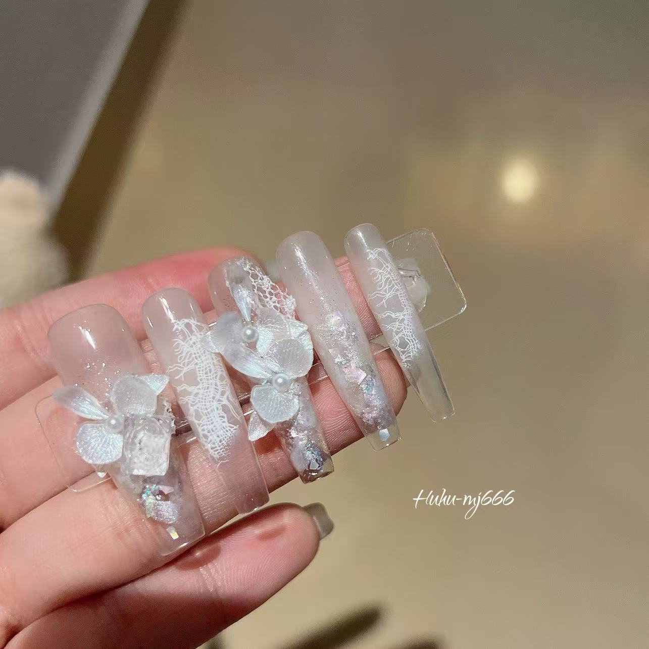 仙气醋酸蝴蝶兰珍珠蕾丝穿戴甲