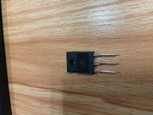 PIC16F690-I/P原装PHW20N50   TO220