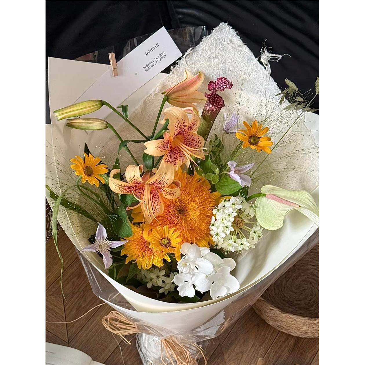 小众百合生日花束北京鲜花同城速递上海杭州南京苏州无锡合肥宁波