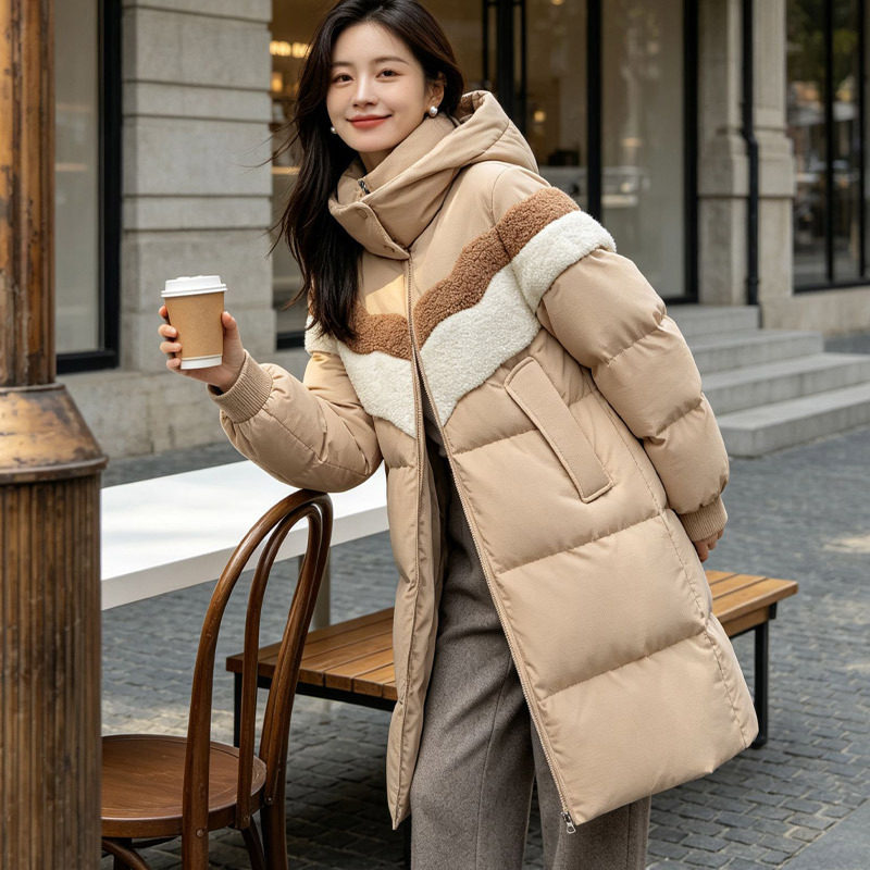 毛绒拼接羽绒服女中长款2026冬季连帽撞色宽松加厚90白鸭绒外套
