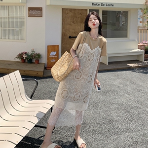 高级感初恋清纯奶甜绝美T恤裙仙2025法式温柔甜美蕾丝拼接连衣裙图片