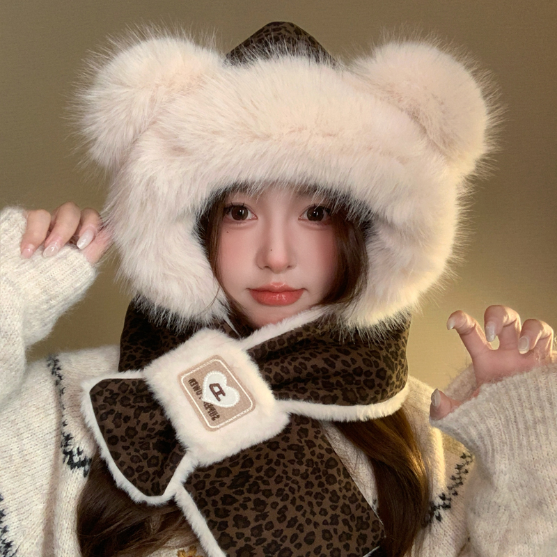 可爱小熊毛绒豹纹帽子围巾两件套