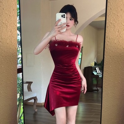 法式气质秋冬夜场女装性感不规则晚礼服吊带毛毛领包臀抹胸连衣裙