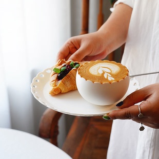 云汀 素白菊瓣花口丸子蛋杯咖啡拉花杯