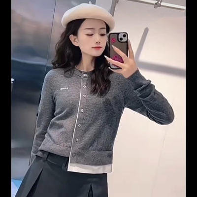 字母印花假两件修身百搭针织毛衣