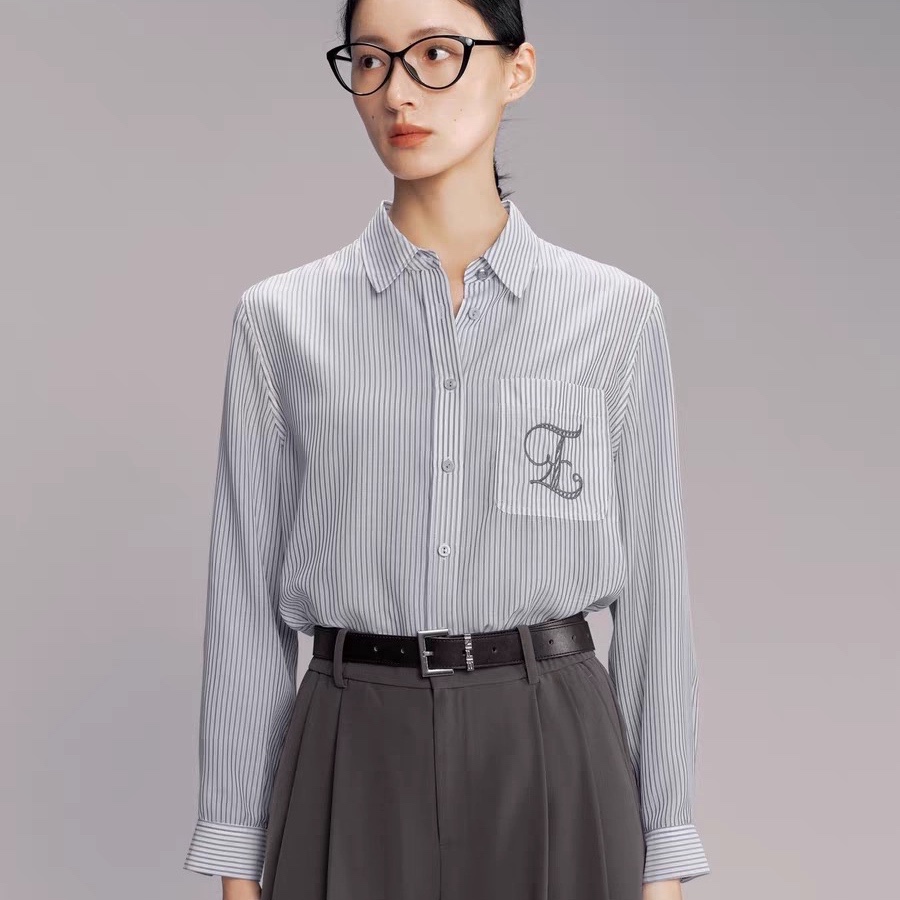 POLO领刺绣竖条纹设计通勤衬衫