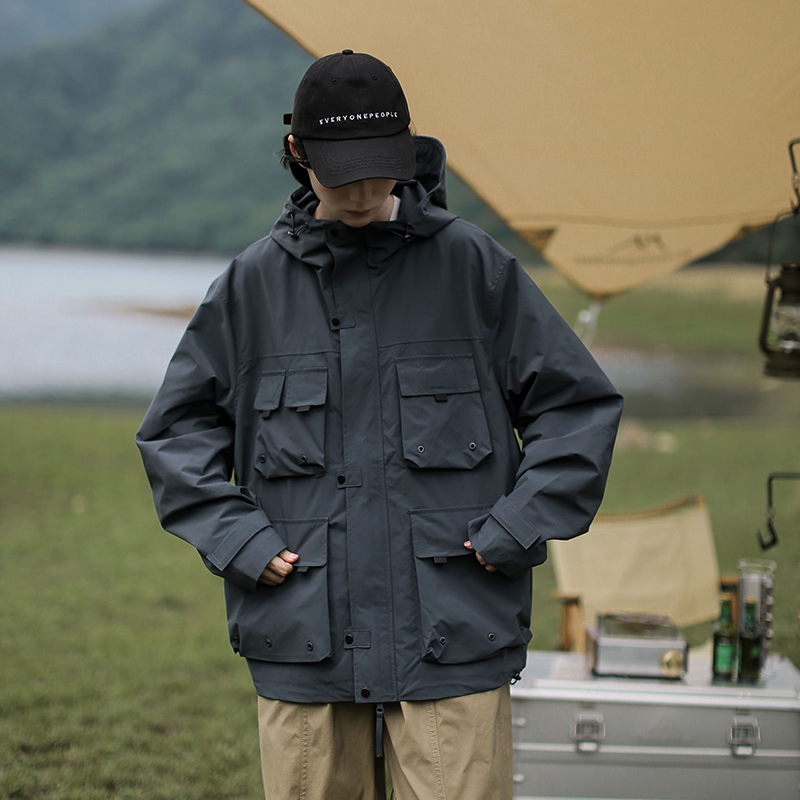 日系中性风多口袋连帽工装外套