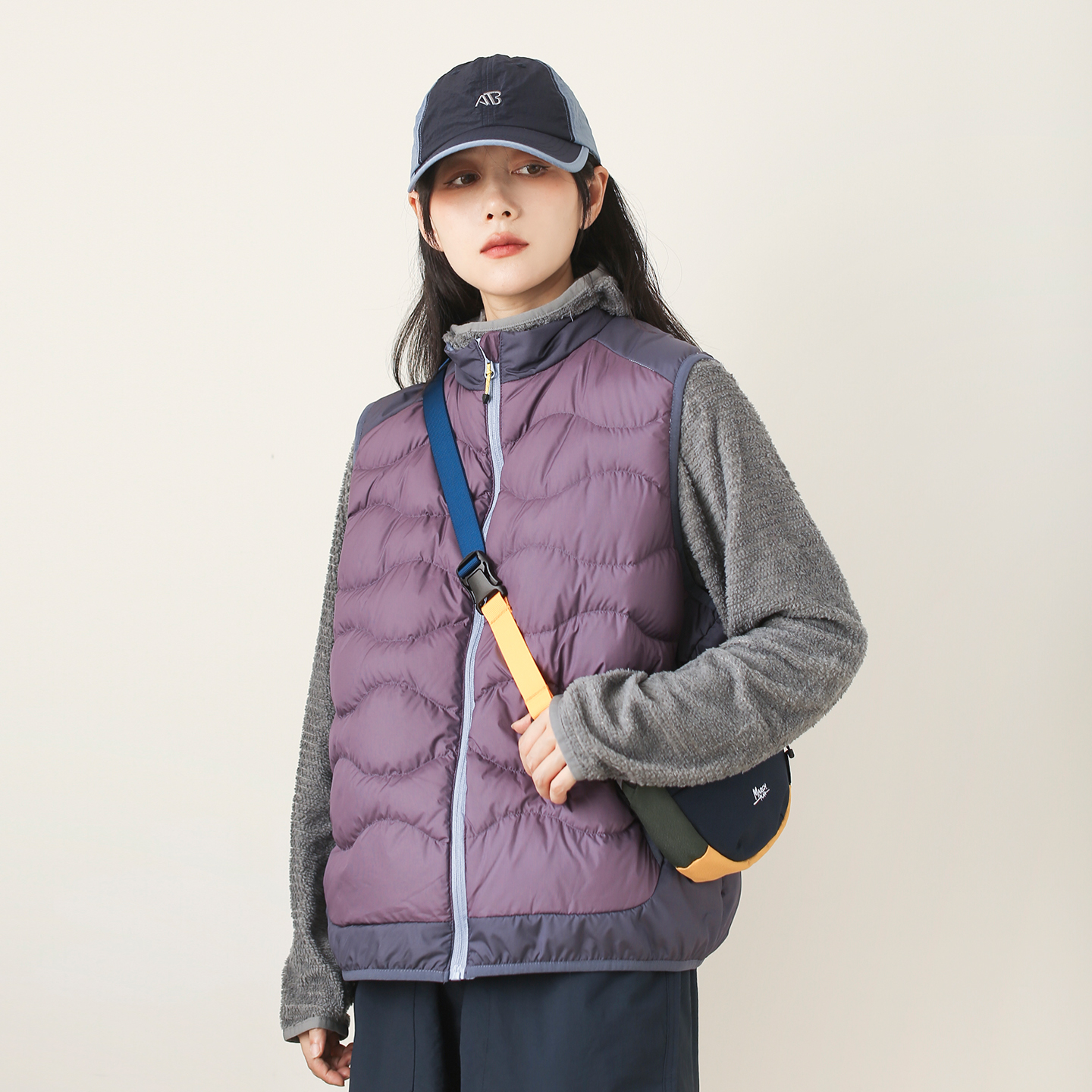 轻量化户外羽绒服马甲女立领保暖