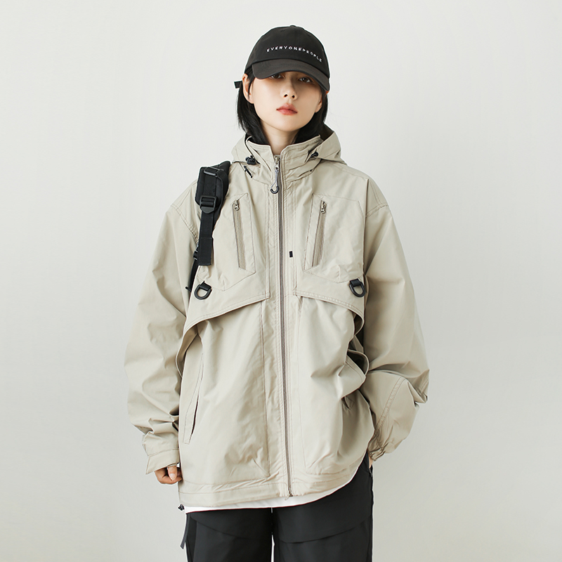日系户外大口袋工装连帽冲锋衣