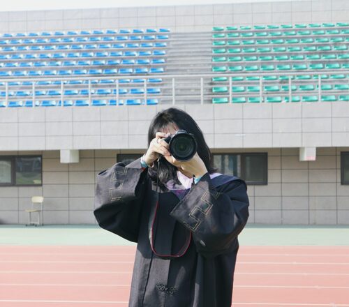 学士服导师服文科校园偶像剧短剧