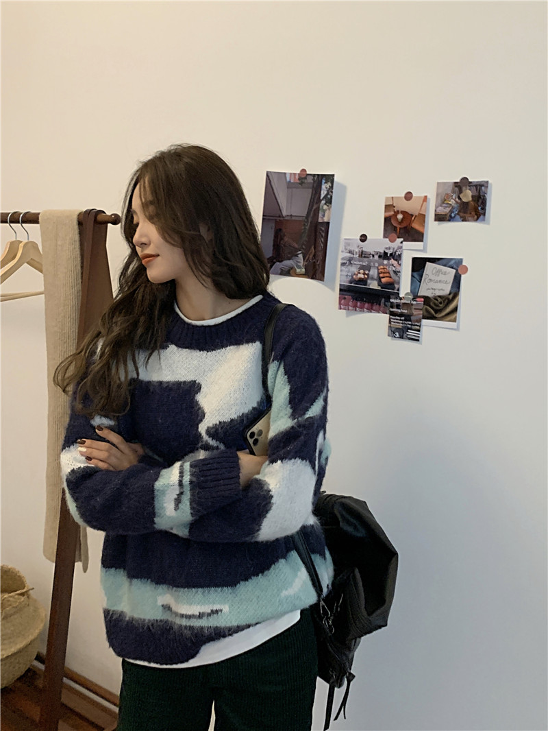 Real price winter loose Korean sweater seahorse hair soft wind color matching long sleeve top woman