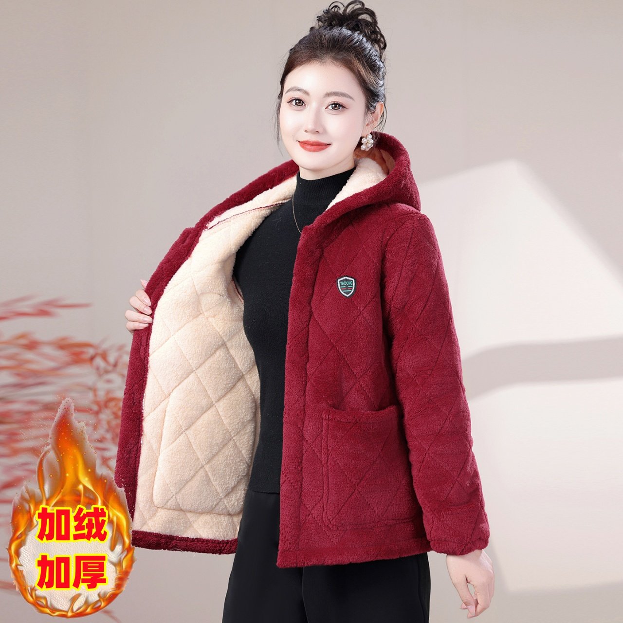 小个子妈妈冬装新款棉袄加绒加厚罩衣女外穿短款连帽棉衣四川省服