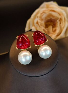 高级感红色琉璃白色琉璃珍珠几何耳钉女复古时尚通勤百搭饰品GH