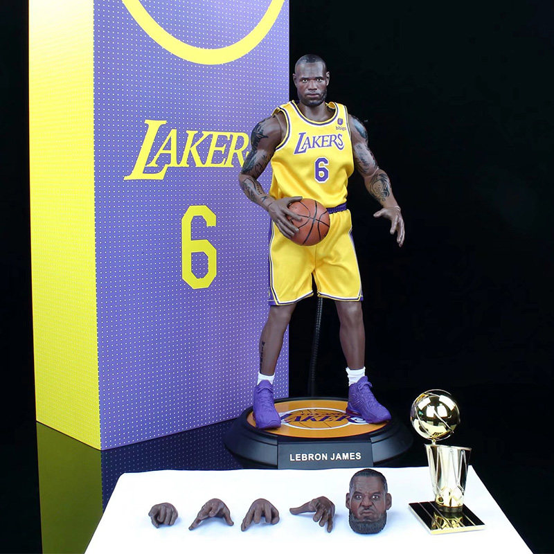 NBA篮球明星勒布朗詹姆斯手办科比库里生日礼物摆件模型玩具人偶