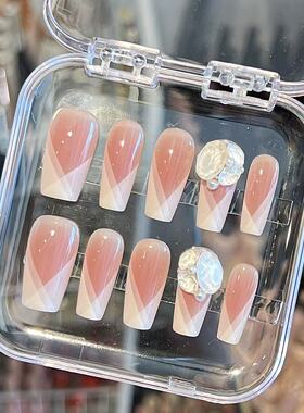 任民币手工穿戴甲｜层次渐变腮红搭钻球