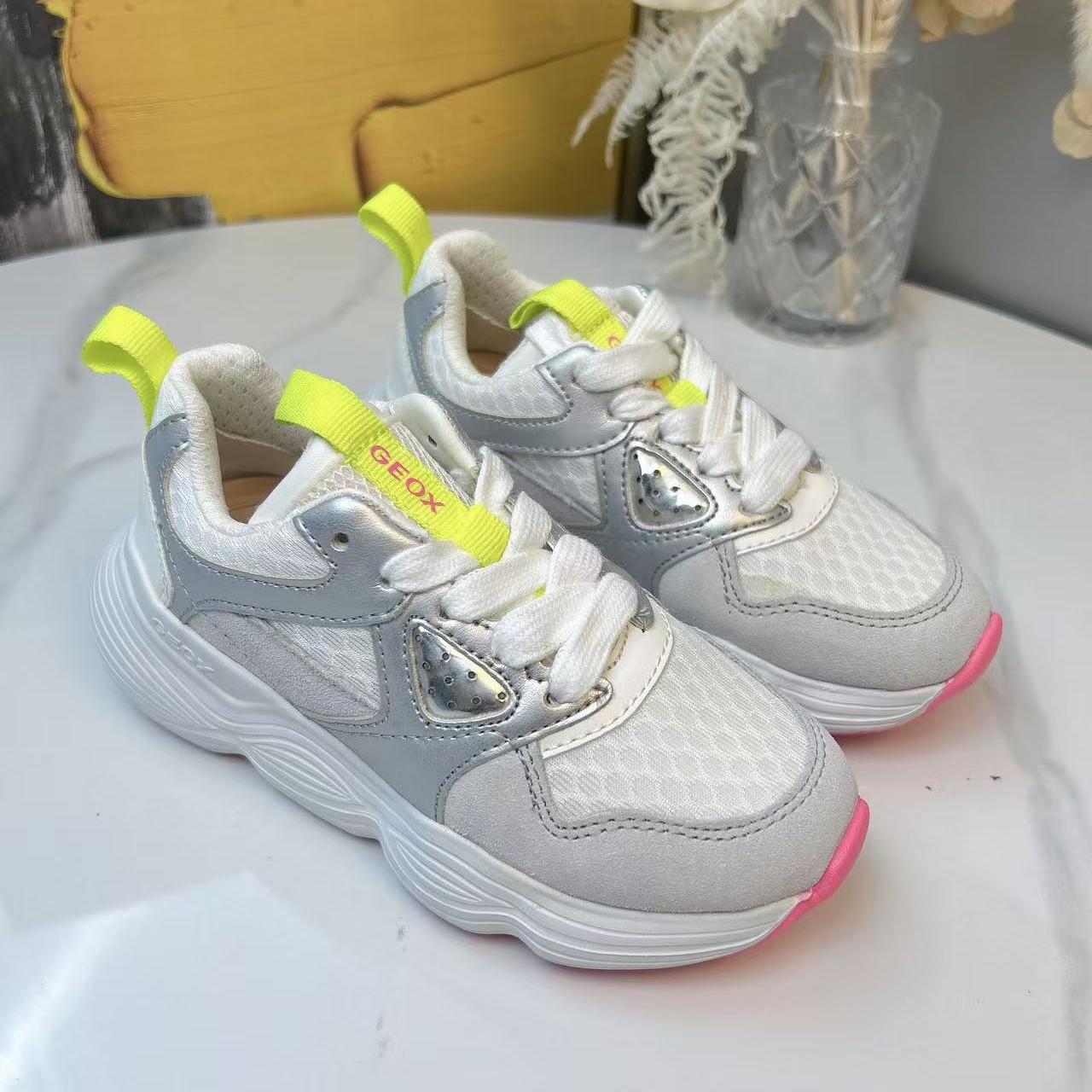 GEOX专柜正品会呼吸的鞋儿童白色休闲运动鞋J04CNB 2/2 28-2