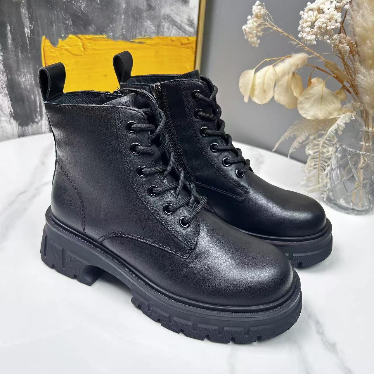 Qbu专柜正品黑色牛皮加绒厚底百搭休闲马丁靴907B01 4/2