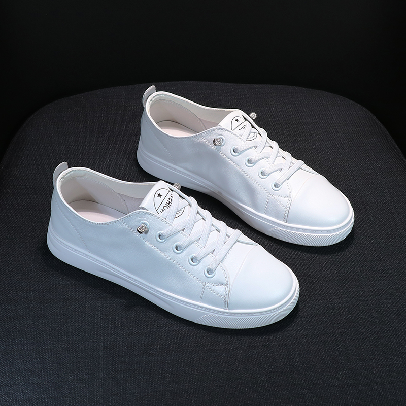 头层牛皮小白鞋女春秋季2025新款真皮一脚蹬女鞋百搭休闲平底板鞋