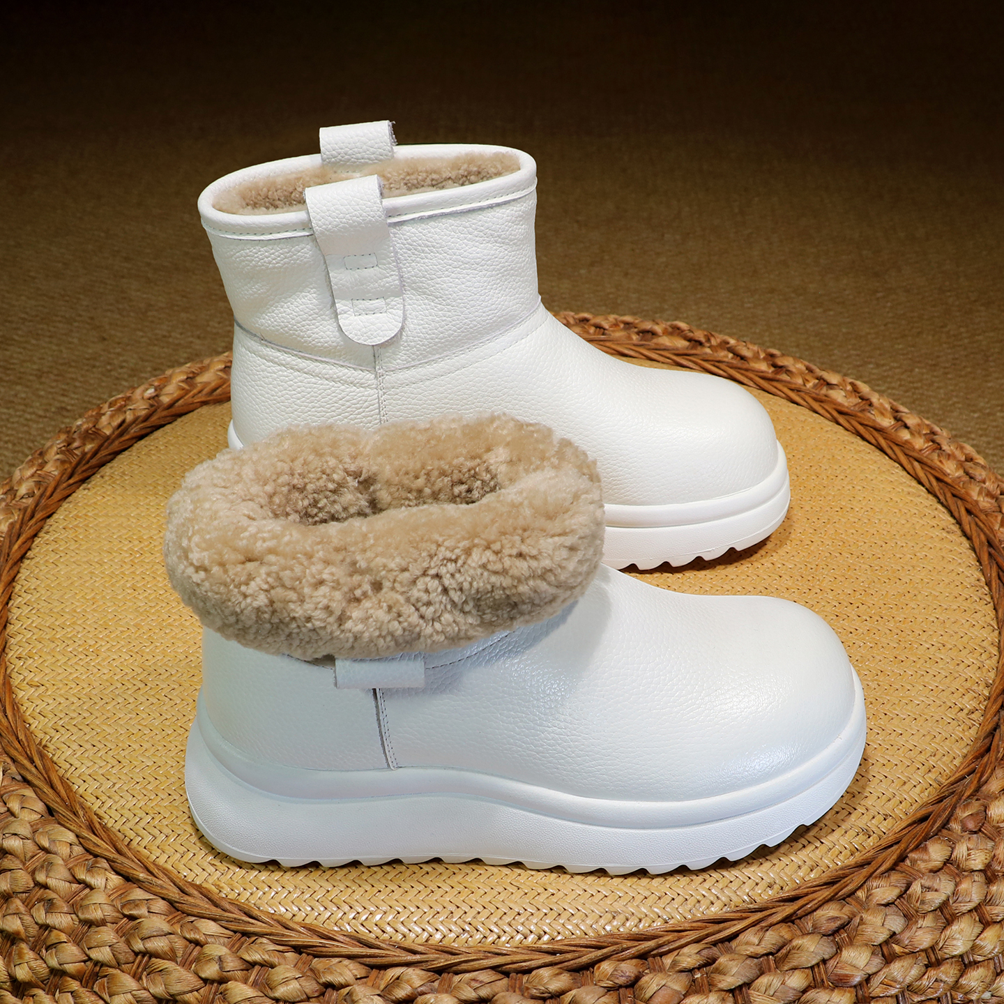 羊毛雪地靴女靴冬季加绒靴子加厚保暧棉鞋厚底大码头层牛皮短靴