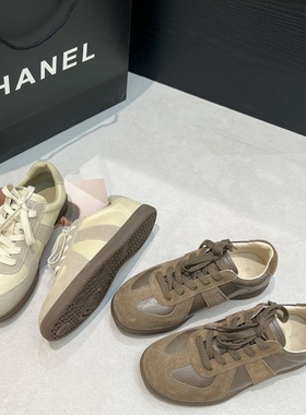 。黛蓝佳真皮德训鞋女2025百搭圆头平底拼色带休闲运动板鞋68108