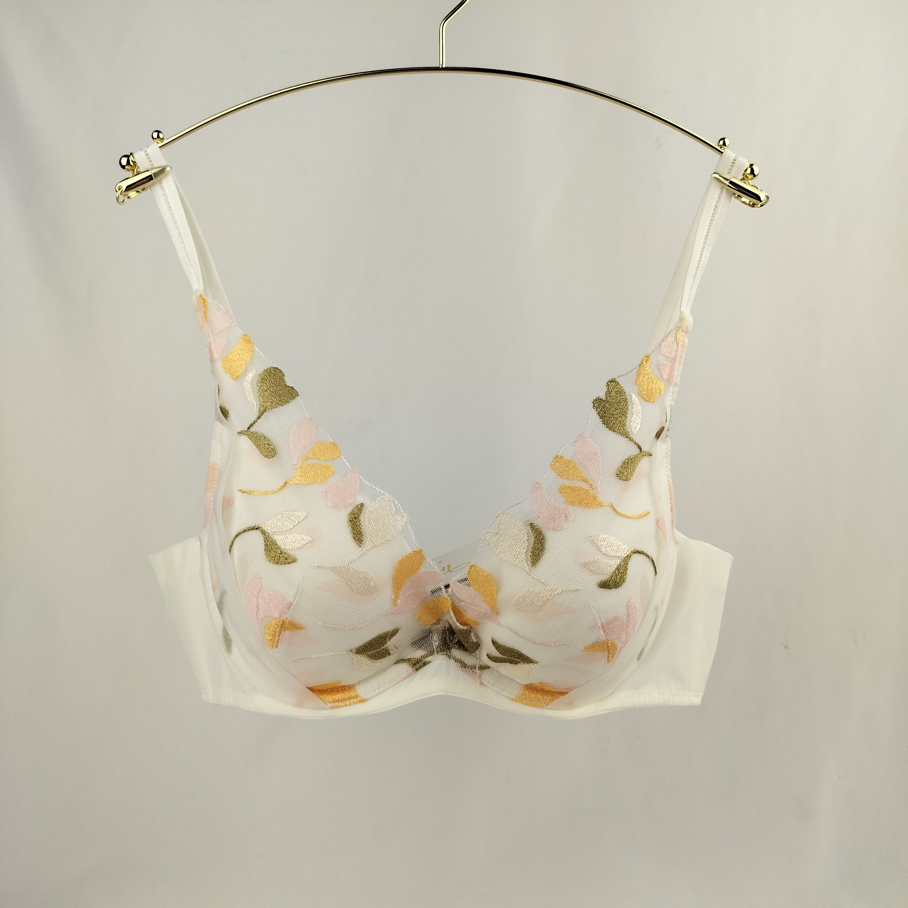 黛**高端软钢圈深V水盈杯小胸升杯聚拢文胸16-8894 no退换