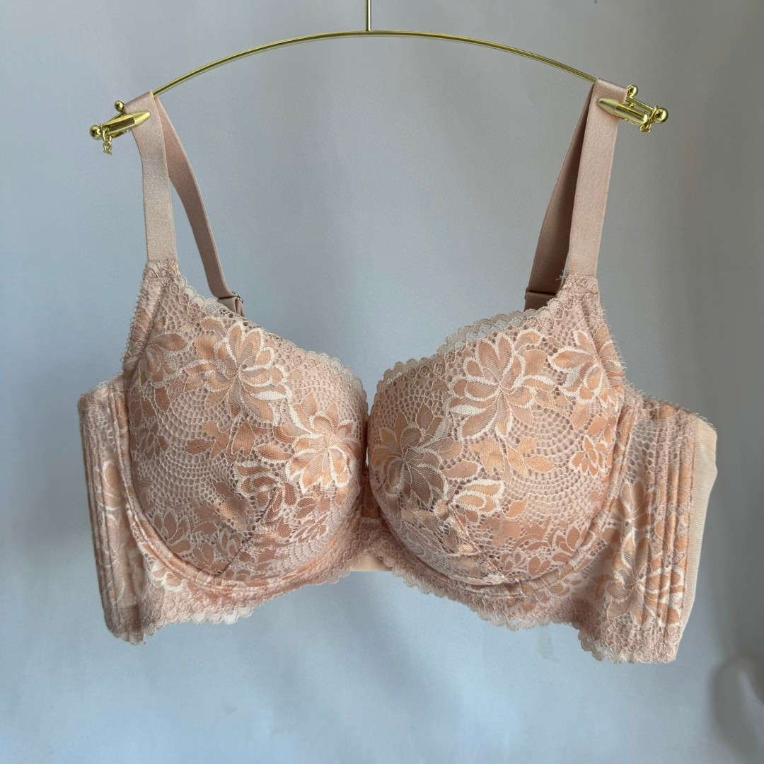 黛**呼吸性感蕾丝大胸内衣女薄款调整型文胸16-8857 no退换