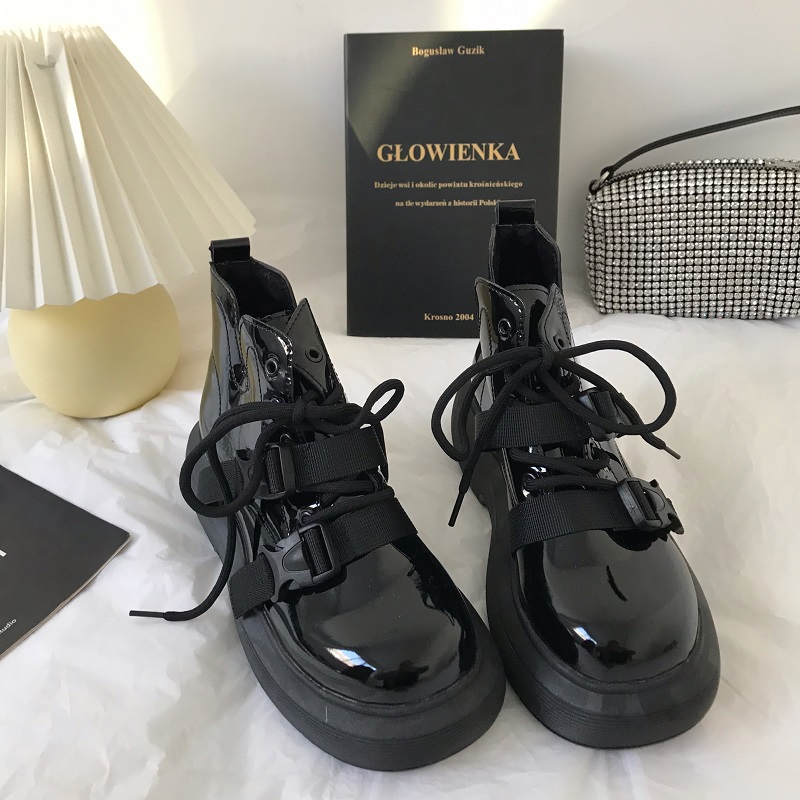 小众百搭短靴ins潮甜酷马丁靴女