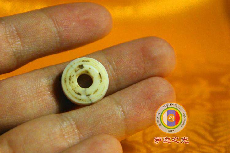 喇麻手摇转经筒一亿圈所得一颗玛尼珠 民族风配珠 大小不一随机发