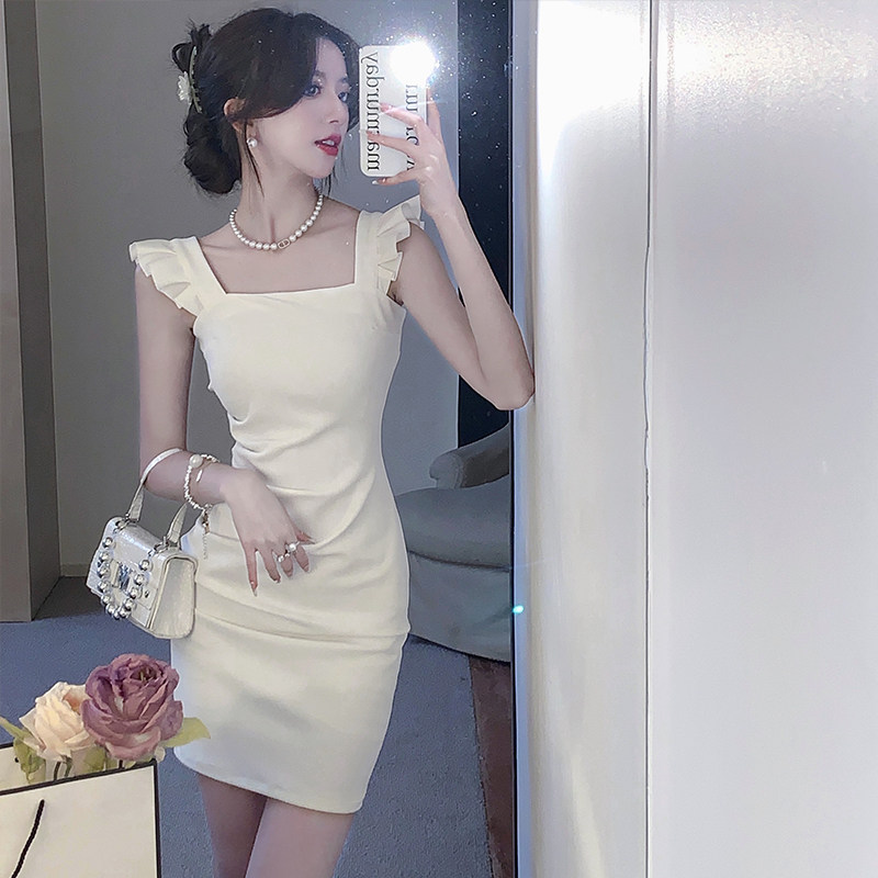 实拍法式高级感飞飞袖连衣裙女2026夏季新款时尚气质收腰包臀裙子