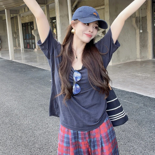 韩系V领纯色正肩短袖T恤女