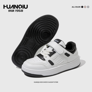儿童黑白板鞋男童女童软底小白鞋2026新款小孩轻便学生单鞋春秋款