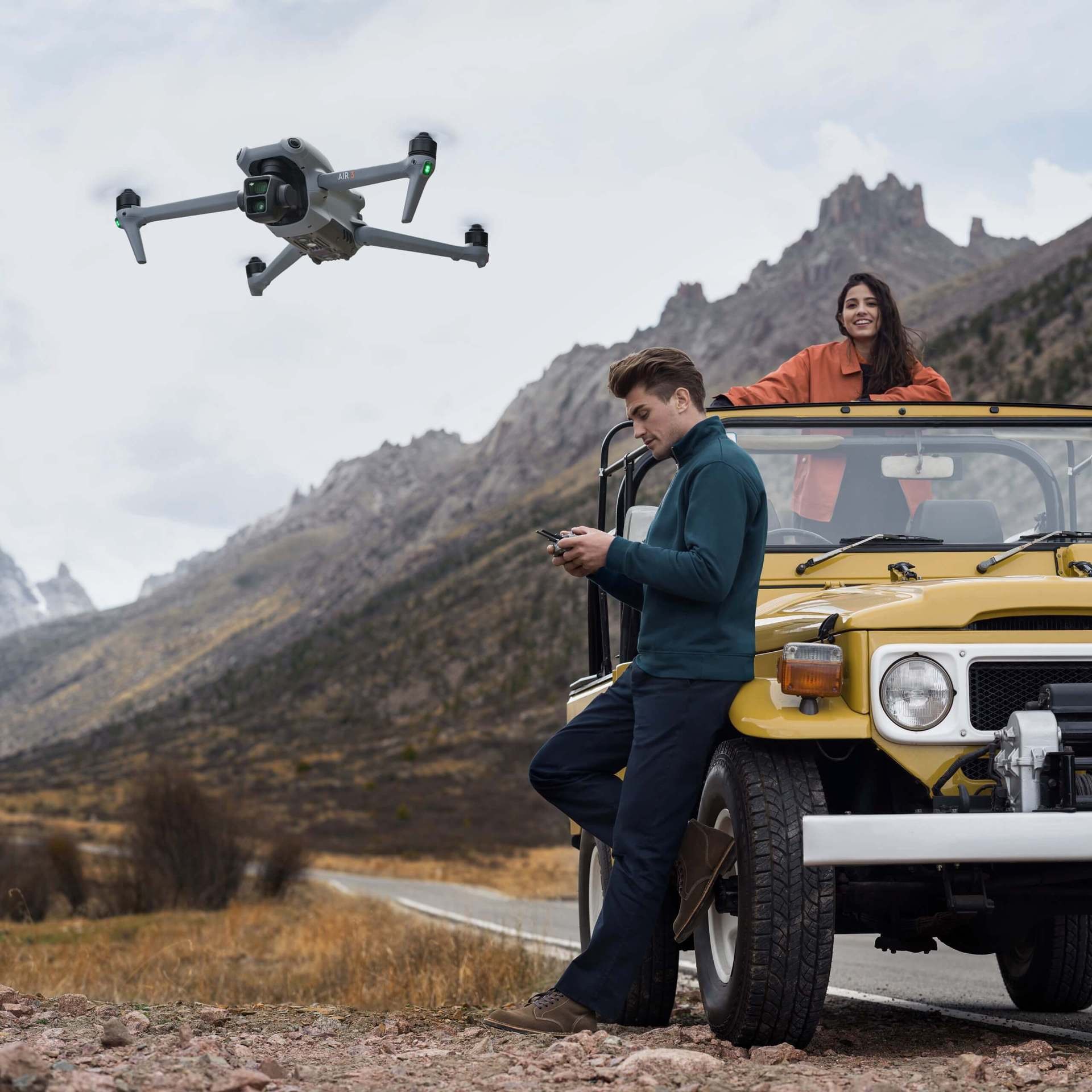 大疆DJI Air 3双摄像高清航拍无人机全向避障高续航专业无人机