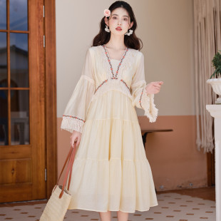 苏浅慕颜云南大理旅行度假拍照连衣裙春夏民族风流苏文艺棉麻长裙