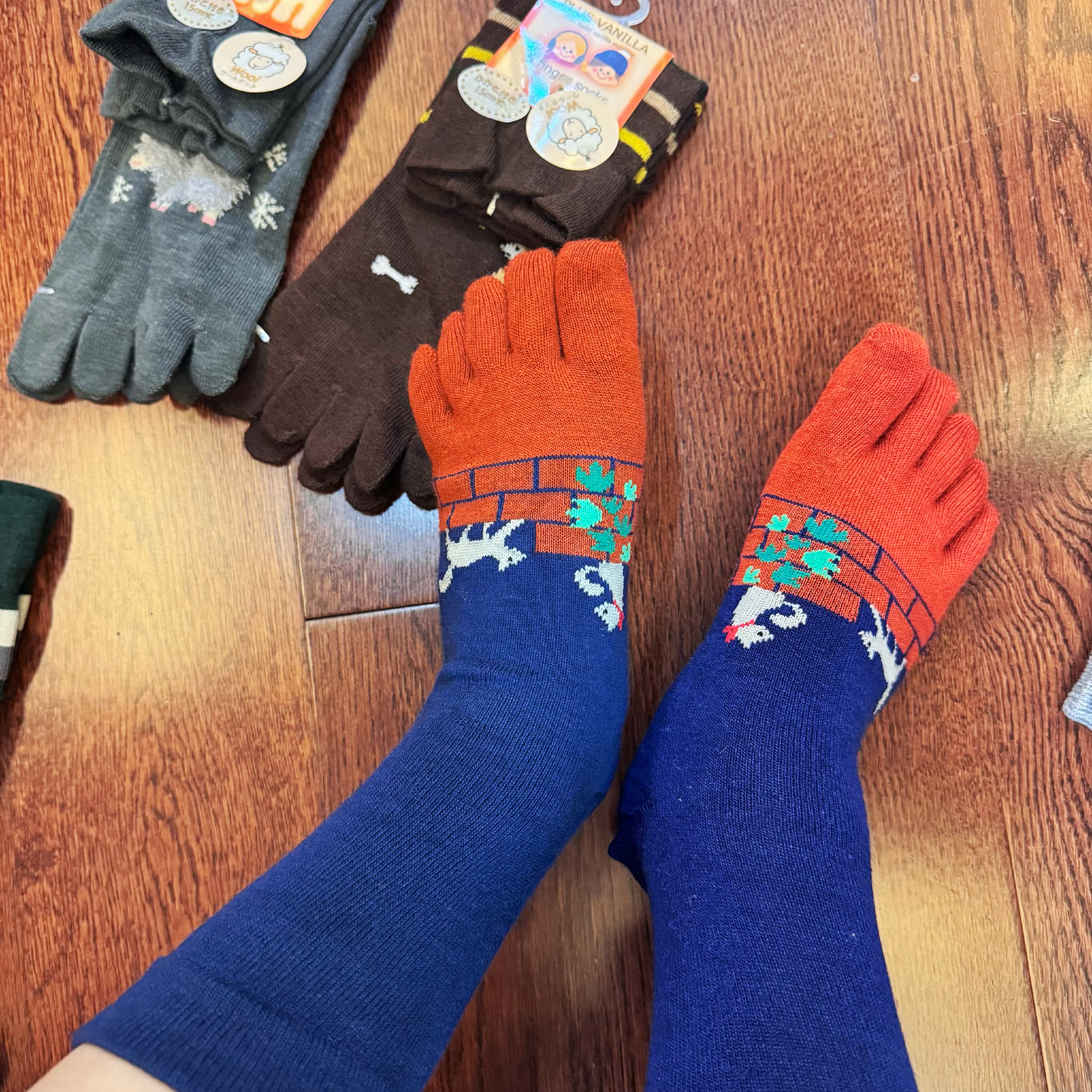 日本羊毛五指袜 不厚重又保暖女袜子秋冬中长筒可包裤脚舒适透气