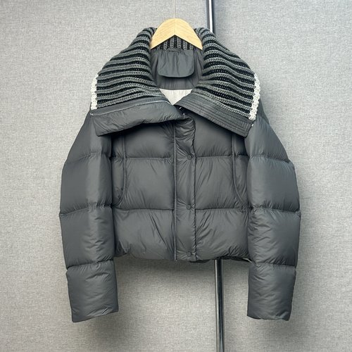 泡芙翻领90白鸭绒羽绒服女