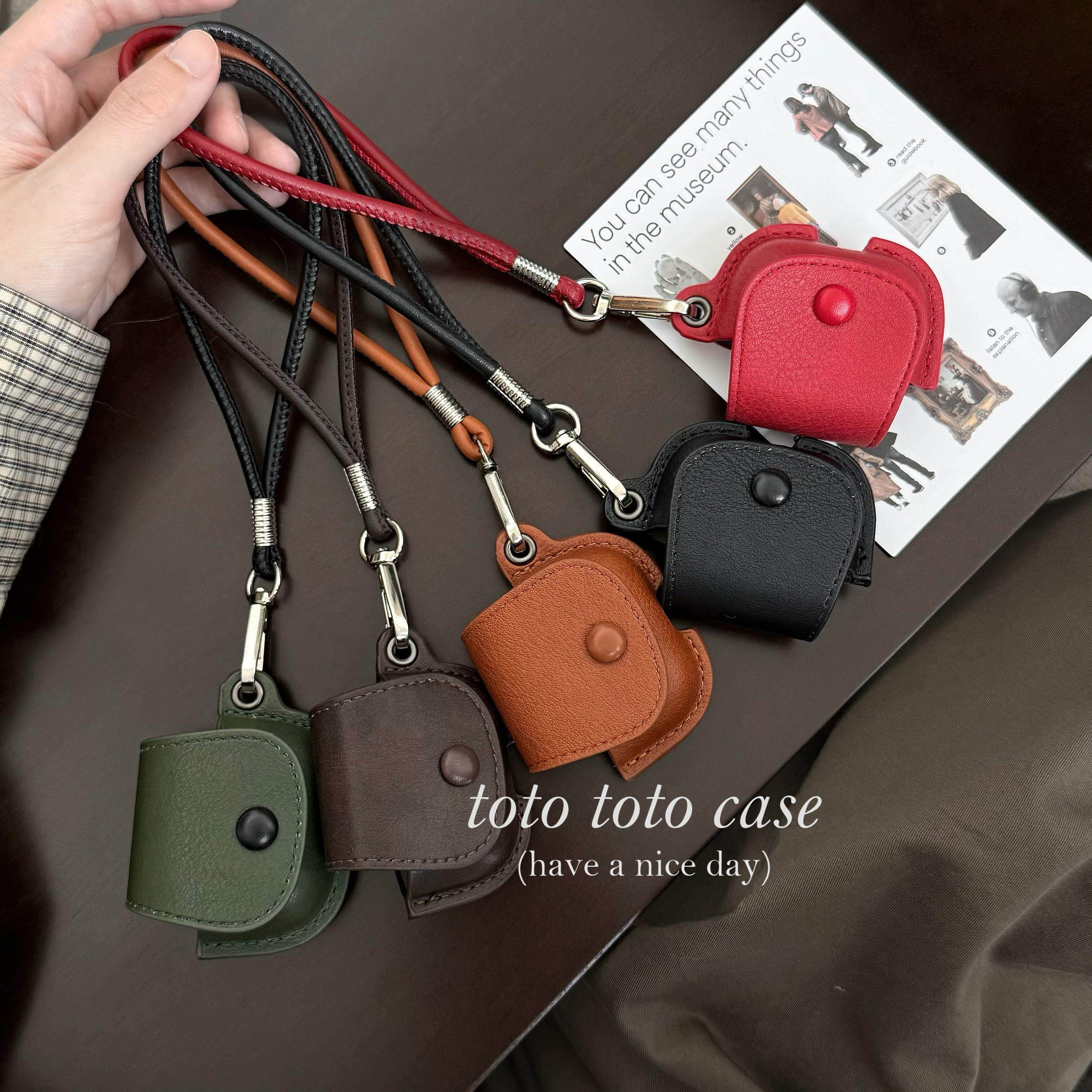 小众ins复古皮质翻盖耳机包适用AirPods3/4代耳机套苹果2代/pro无线保护套手提皮挂绳新款AirPodsPro3耳机壳,3C数码配件,耳机保护套,淘宝优惠券,粉丝福利购,淘宝优惠卷