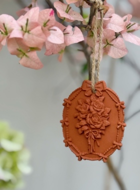红陶手工浮浮雕蝴蝶结花卉红陶小摆件挂件ins杂货风园艺花卉家居