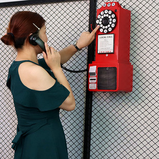 创意美试电话机模型壁饰墙上装饰清酒吧名宿店铺墙面道具网红挂件